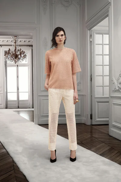 Look 10
